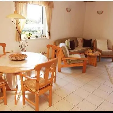 In - Balaton 36752 *